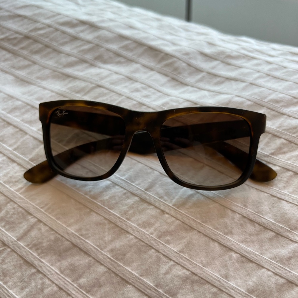 Sport Rayban wayfarers-tortoiseshell color